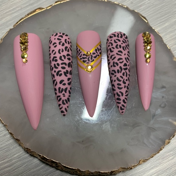Handmade Luxury Press on Nails - Picture 1 of 5